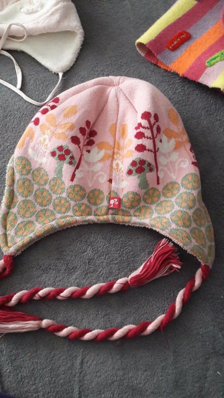 Zimne ciapky a sal, barbie,104