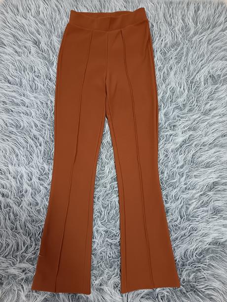 Horčicové nohavice, 34