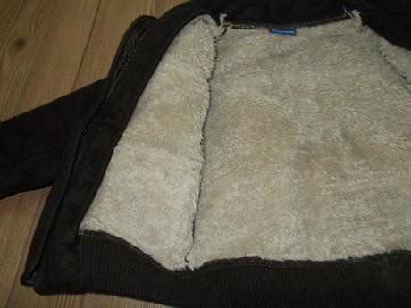 Bundička s poštou, cherokee,98