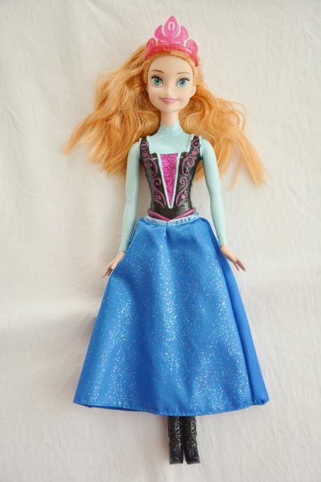 Anna frozen bábika,
