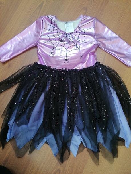 Kostým z h&m 110/116, 