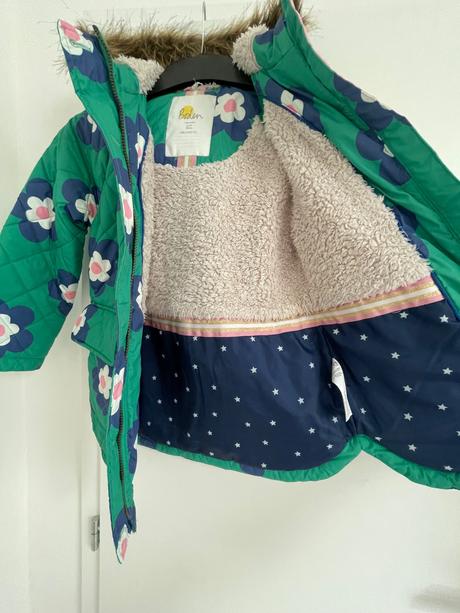 Prešívaná zateplená predĺžená vetrovka, mini boden,122