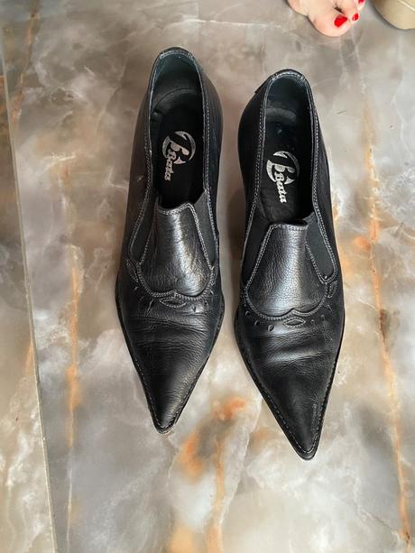 Cierne kozene lodicky bata, baťa,37