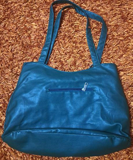 Dámska kabelka na plece, 