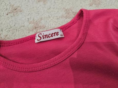 Ružové tričko, 146