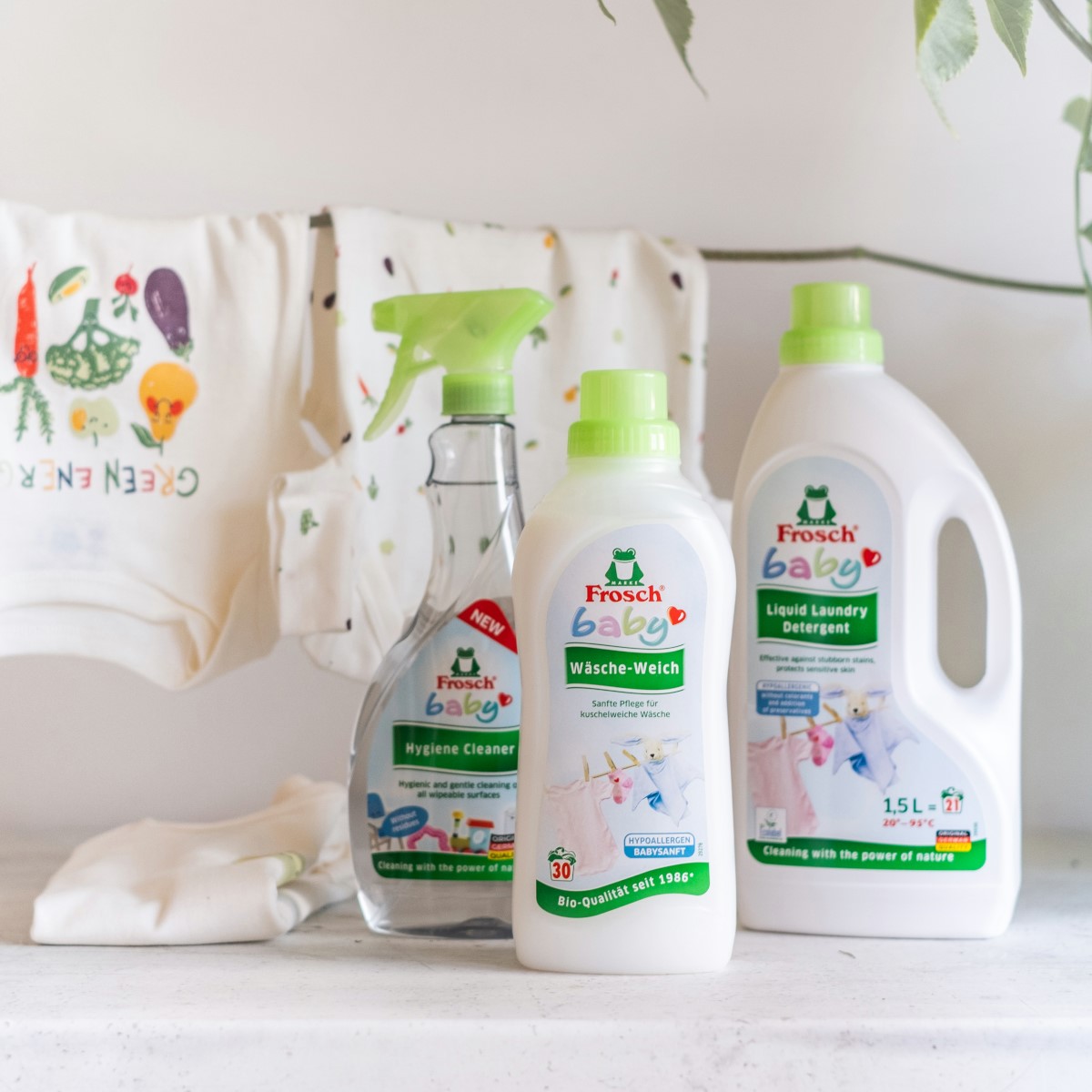 Frosch Baby Hypoalergénne plákadlo na dojčenskú a detskú bielizeň (EKO, 750 ml)