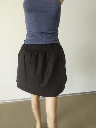 C 37 krasn sukna  zaujimave vrecka nenosen, promod,l