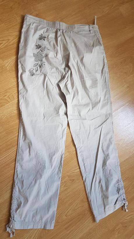 Sivé nohavice v. 40, bonprix,40