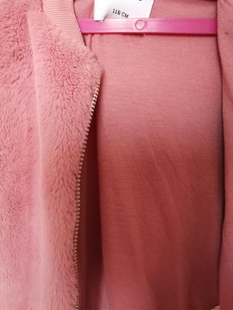 Tepla bundicka, reserved,116