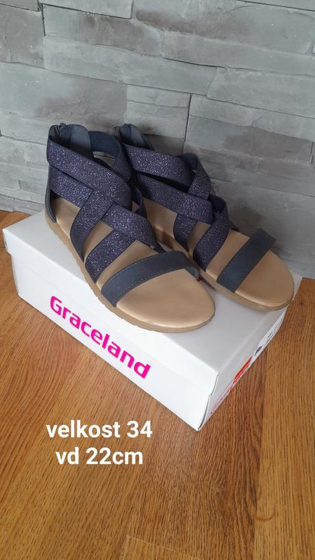 Sandalky, graceland,34