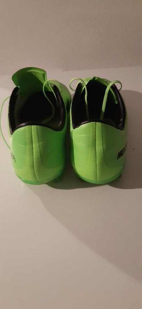 Kopačky mercuriel s podpismi slovanistov, nike,39