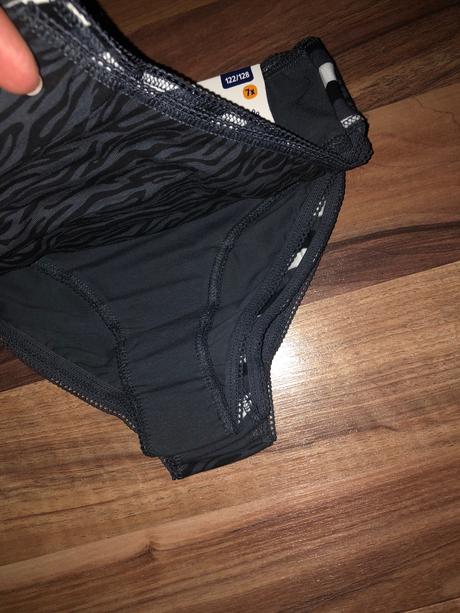 7x nohavičky 122/128, 122