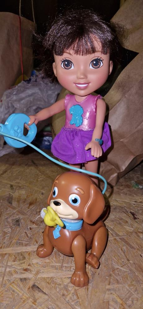 Babika so šteniatkom, 