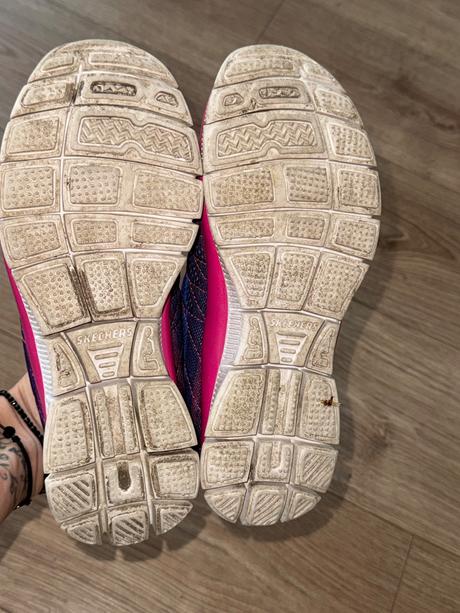 Skechers tenisky, 35