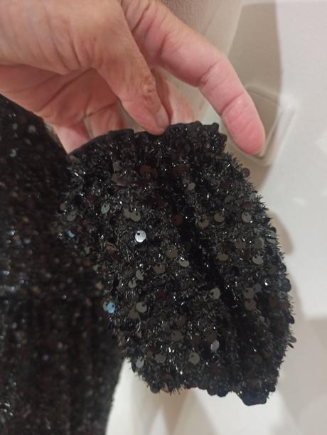 Spoločenské šaty, m