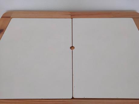 Flisat detský stolík 83x58 cm so stolickami, 