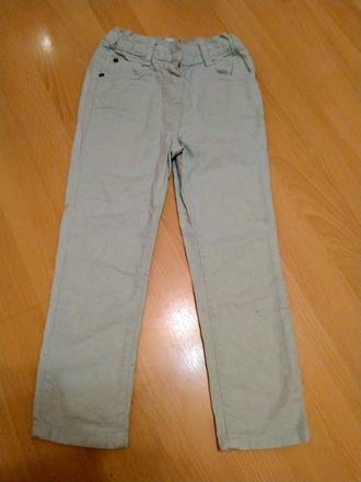 Bledozelene mäkké rifle s jemným vzorom., f&f,110