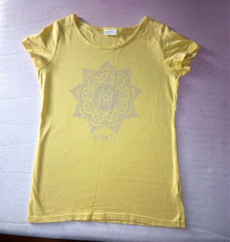 Žlté tričko s potlačou, s