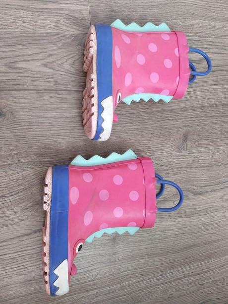 Gumáky č.23, f&f,23