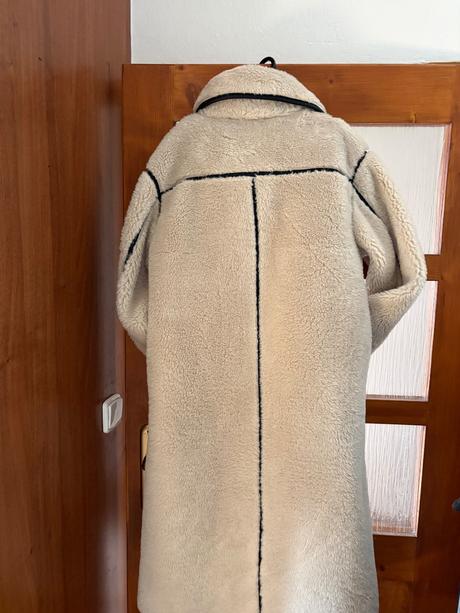 Kabat z umelej kožušiny, s