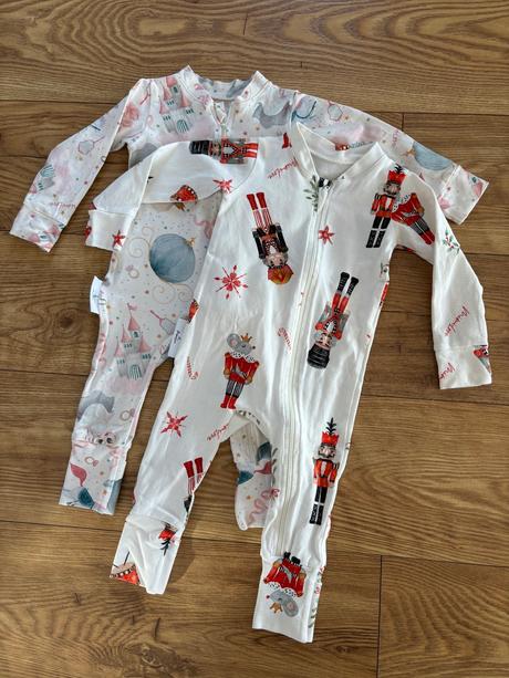 Pyžamá mimilove, 74