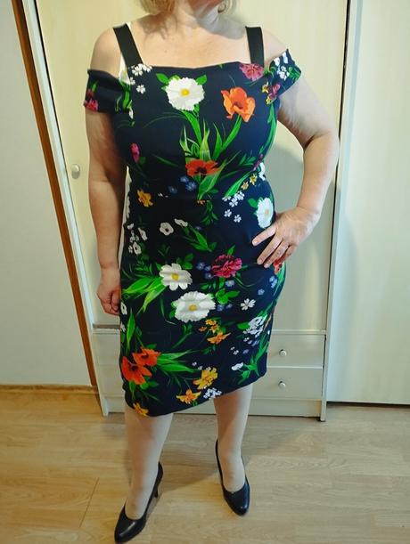 Šaty elastické, 44