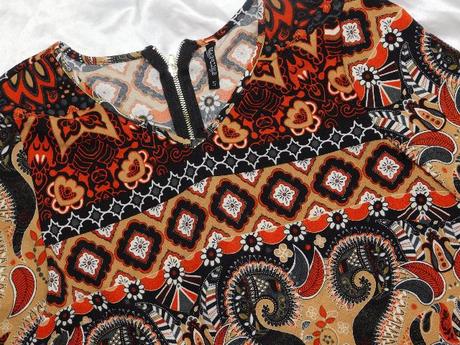 Velmi pekne kvalitne trendy šaty, 36