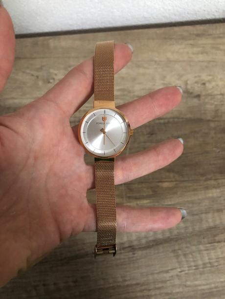 Zlate hodinky pomeek gold, 