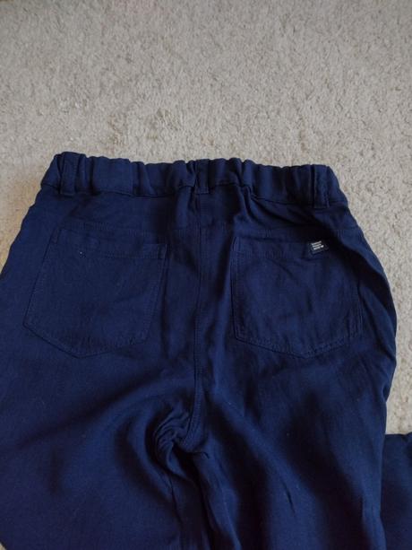 Nohavice s poštovným, 152