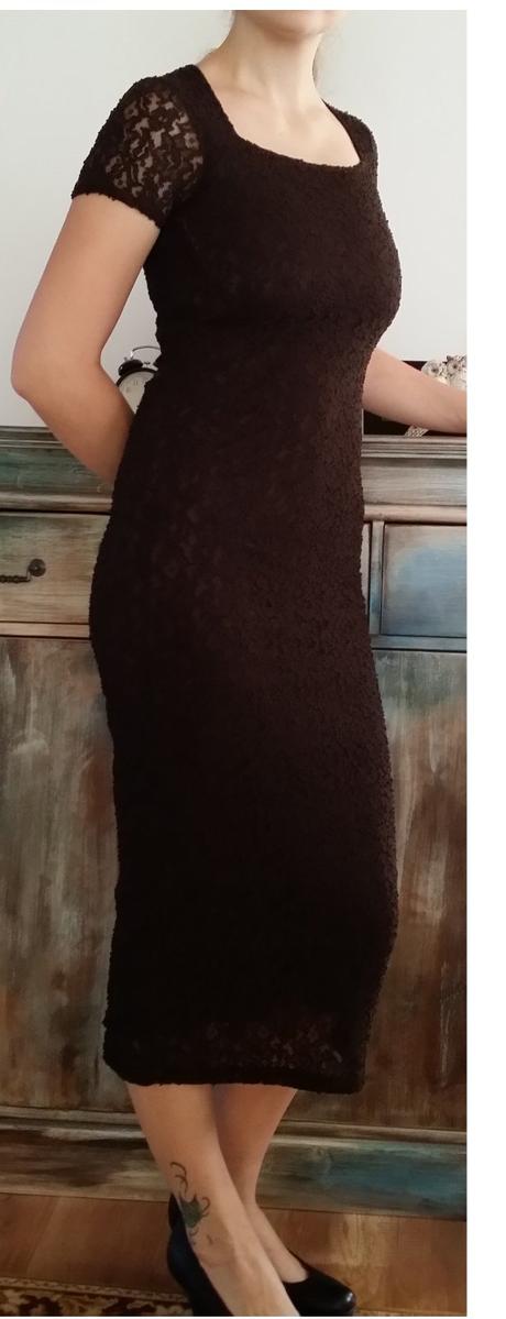 Čipkové čokoládové šaty, s