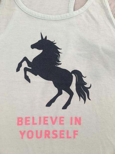 Dievcenske tricko, h&m,146