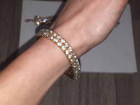 Dámske a dievčenské náramky,