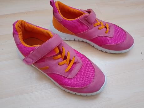 Tenisky s bielou podrážkou, pepperts,35