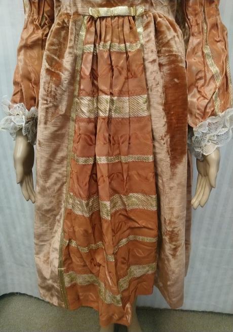 Kostým renesančné talianske šaty, xv. storočie, xs,