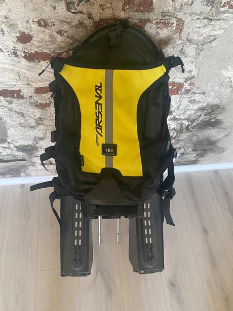 Cyklosedačka s ruksakom, 