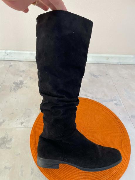 Semišové čižmy, 37