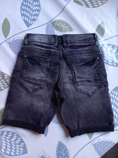 Riflove kraťasy, chapter young,134