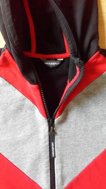 Kvalitná mikinka, 158