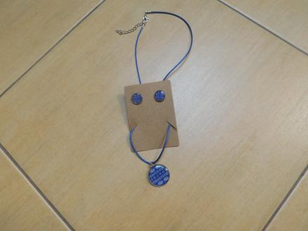 Náušnice + náhrdelník,