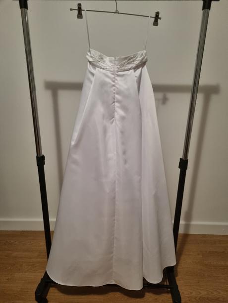 Svadobné šaty (čipkované body + saténová sukňa), 36