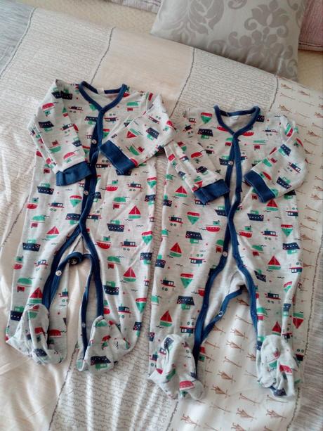 Pyzamka pre chlaceka, 74