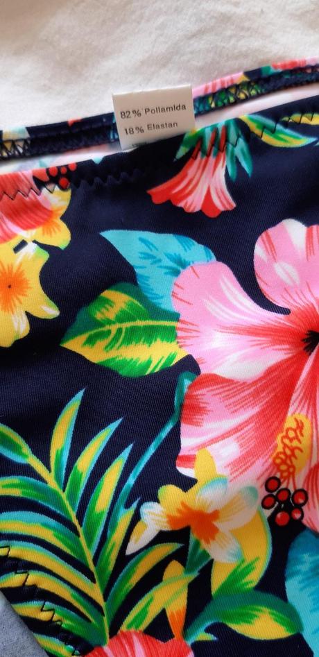 Kvetinové plavkové nohavičky s, s