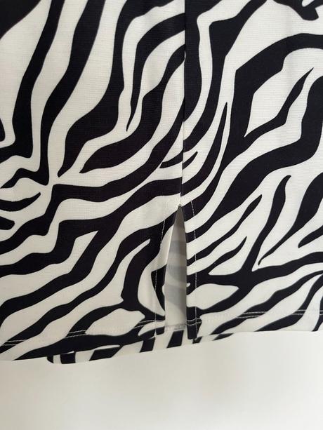 Čiernobiela pruhovaná zebrovaná mini sukna, mohito,m