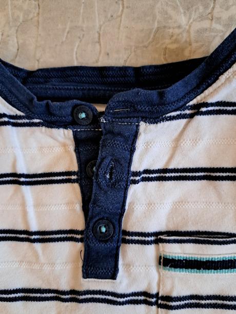 Biele tričko s modrými pásikmi, sergent major,92