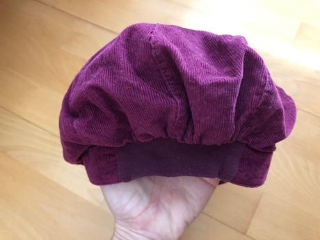 Ciapka na 5-8 rokov obvod 52 cm, marika,122