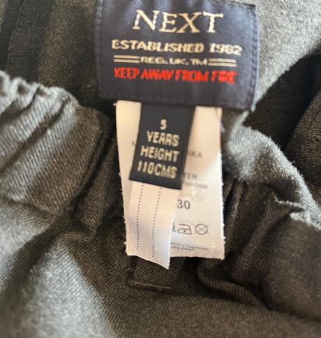 Next elegantné kraťasy vel.110, next,110