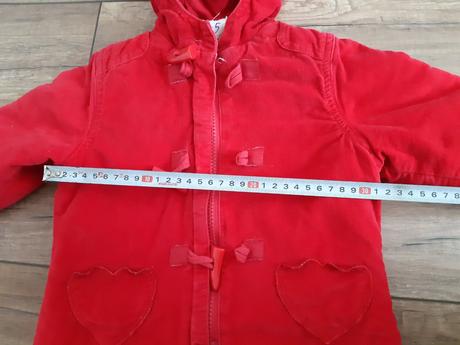 Červený kabatik, adams,86