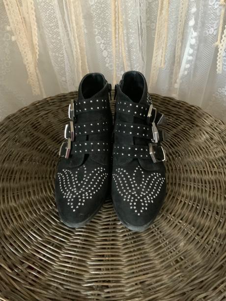 Čierne čižmy nízke vybíjané festival cowboy, deichmann,36