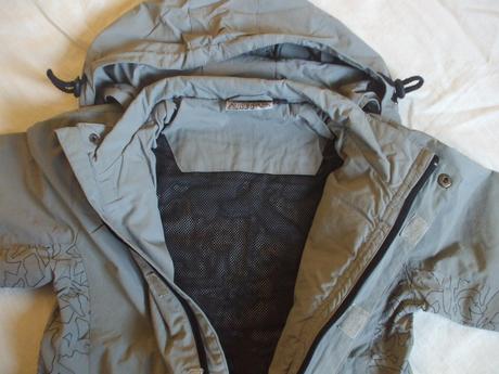 Nepremokavá prechodná bunda, 128