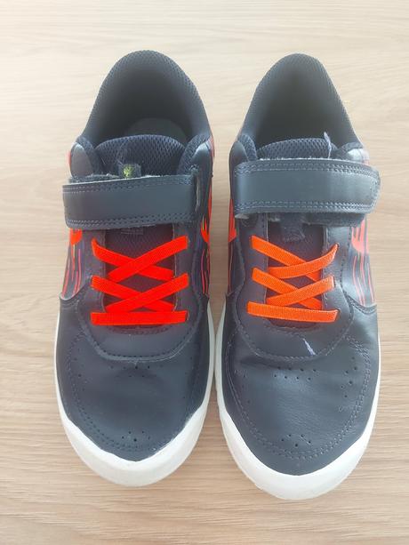 Tenisky na telesnú, 37